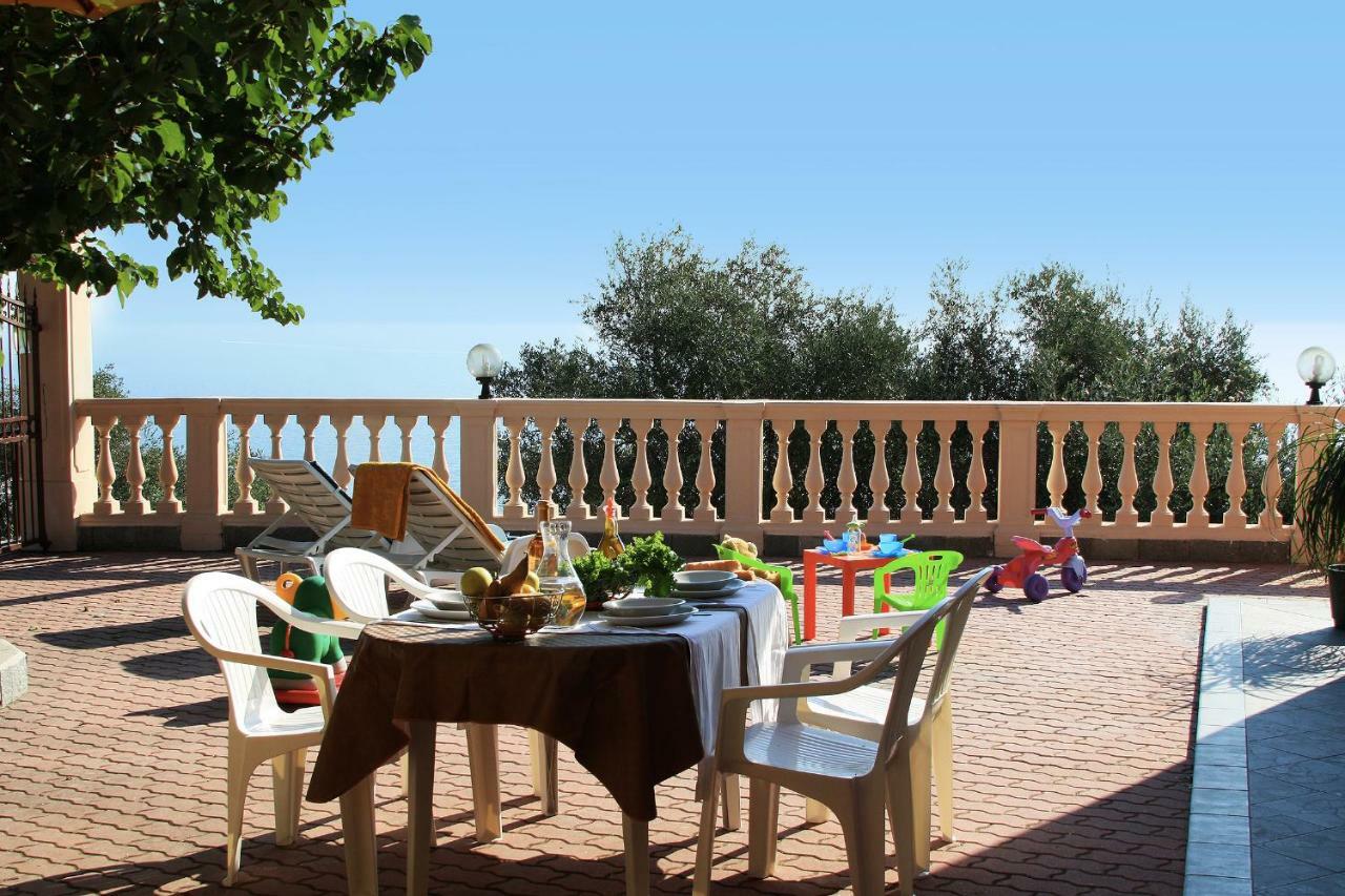 Appartamenti Villa Chiara Imperia Ngoại thất bức ảnh